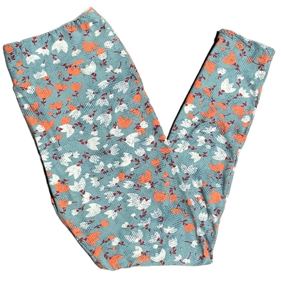 ⭐️4 for $10⭐️Floral Patterned Leggings. Women's Size Large / XL. Buttery Soft. - Picture 1 of 5